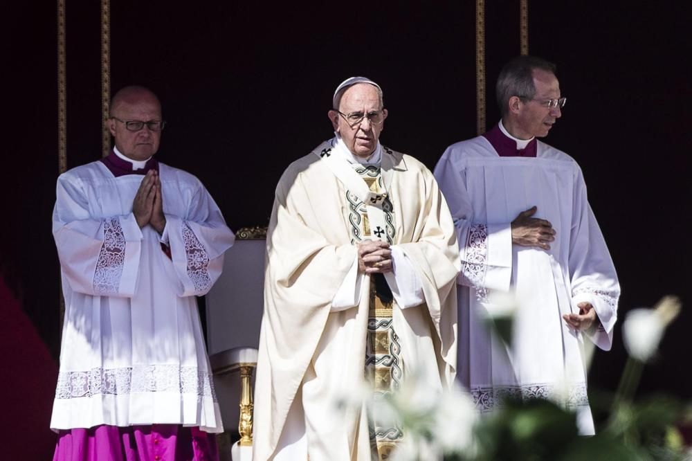 El Papa proclama santa a la madre Teresa de Calcuta