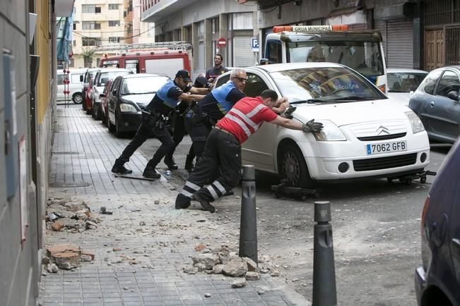 DESPRENDIMIENTOS EN UNA FACHADA