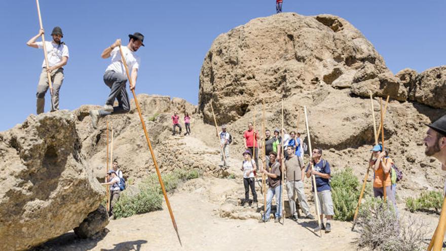 Gran Canaria descubre el arte del salto del pastor