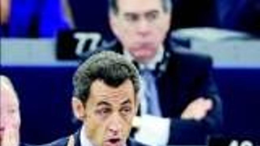 Sarkozy pide fondos estatales para proteger a las empresas europeas