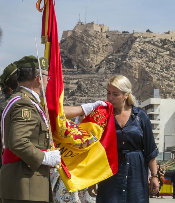 600 personas juran bandera en Alicante
