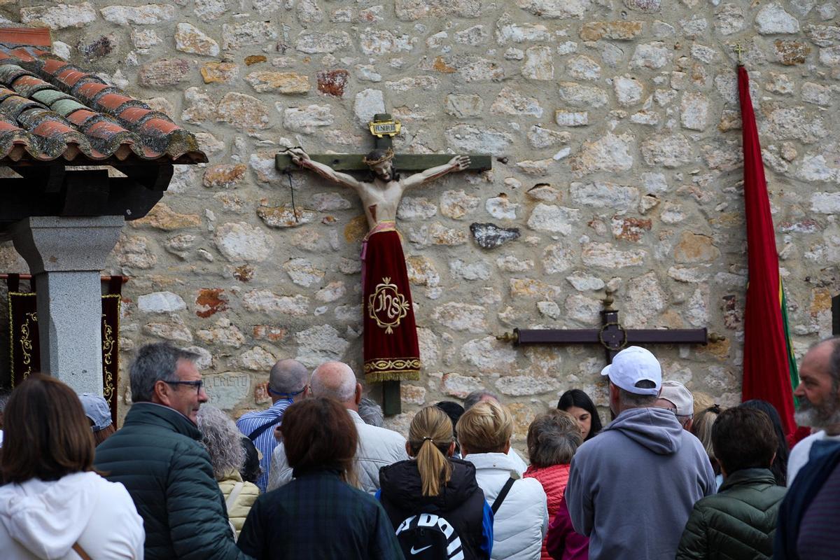 GALERÍA | Los zamoranos llenan la pradera de Valderrey en la romería del Cristo