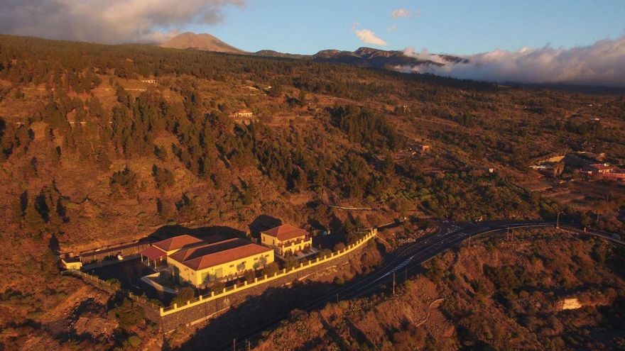 The Cabildo de Tenerife proposes to ‘free’ Teide from the load of 90,000 vehicles per month