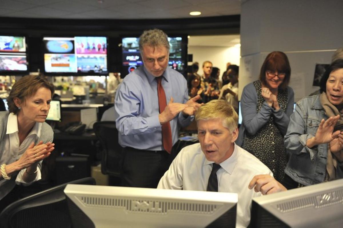 L’equip de ’The Washington Post’ llegeix la llista dels premis Pulitzer.