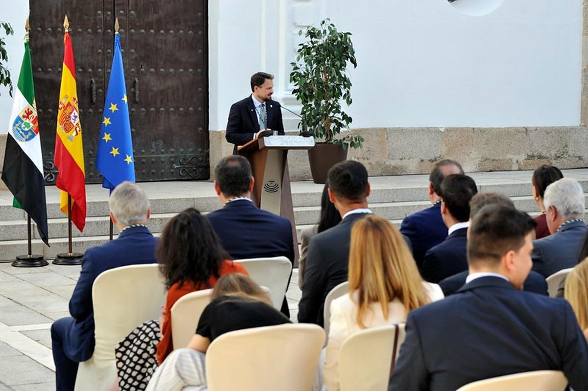 Galería | El acto por el 43 aniversario de la Asamblea de Extremadura, en imágenes