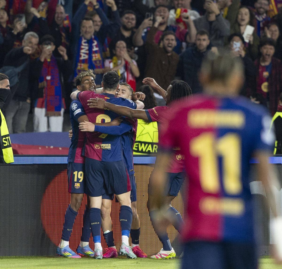 Locura en Montjuïc: los jugadores celebraron por todo lo alto