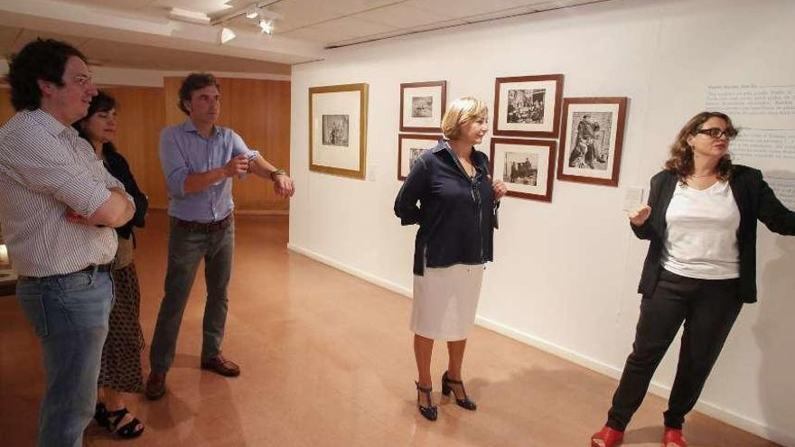 Carlos Cuadros, Yolanda Alonso, Santiago Herrero, Mariví Monteserín y Lucía Laín, ayer, en el CMAE.