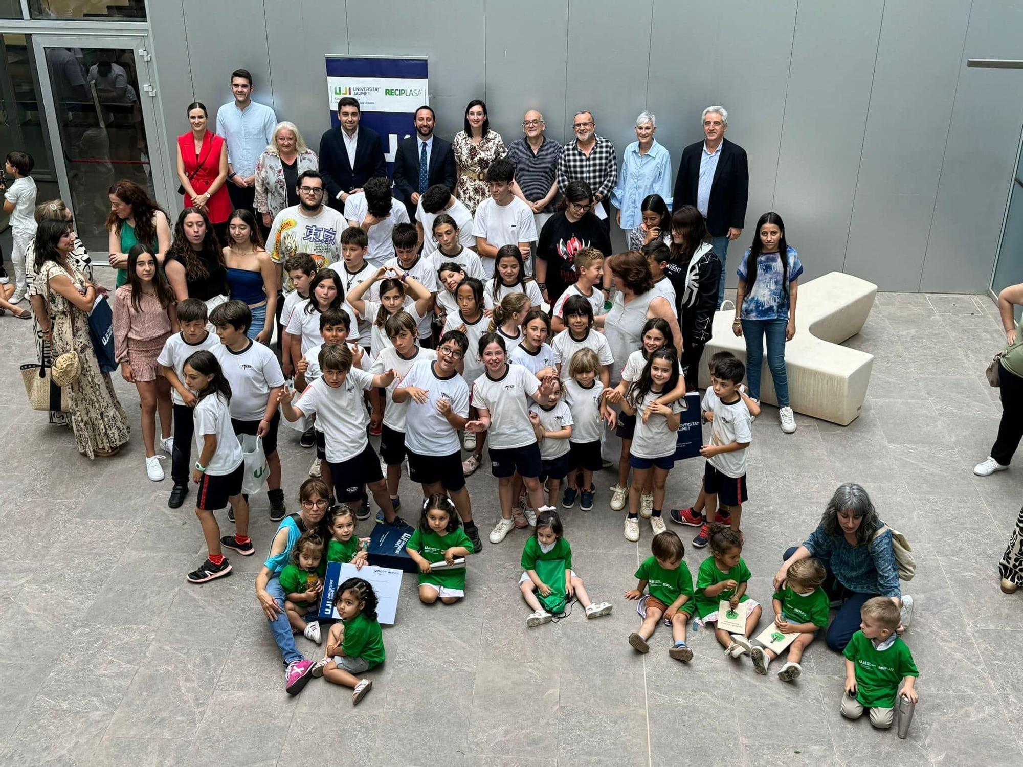 Un tal de 27 proyectos de distintos centros educativos de la provincia participaron en la última edición de ‘Què fem amb el fem?'.