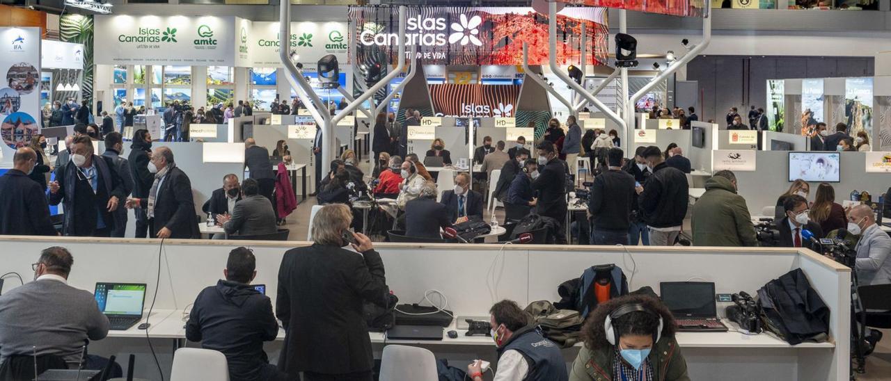 Aspecto del pabellón de Canarias en Fitur, el segundo día de la feria, de contactos entre empresas.