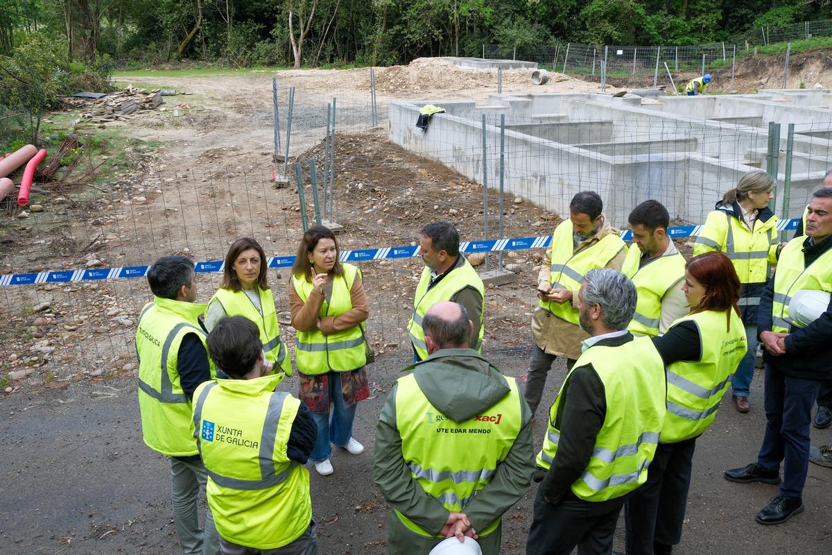 Ángeles Vázquez visita las obras de EDAR de Salvaterra de Miño.