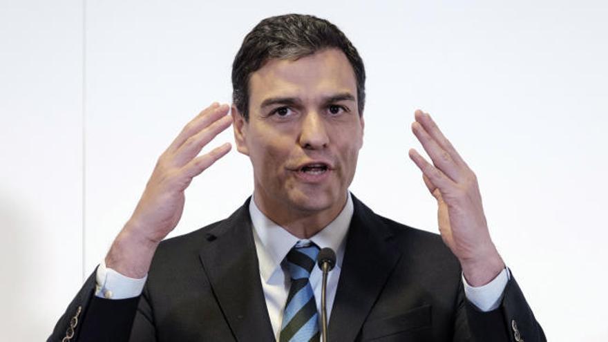 Sánchez no se cierra a tener ministros de Podemos y Ciudadanos