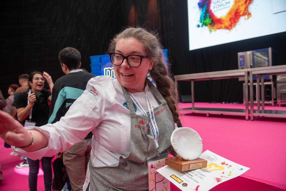 Begoña Vázquez, premio a la mejor chef gallega de 2024 en el Fórum Gastronómico de A Coruña Begoña Vázquez, premio a la mejor chef gallega de 2024 en el Fórum Gastronómico de A Coruña