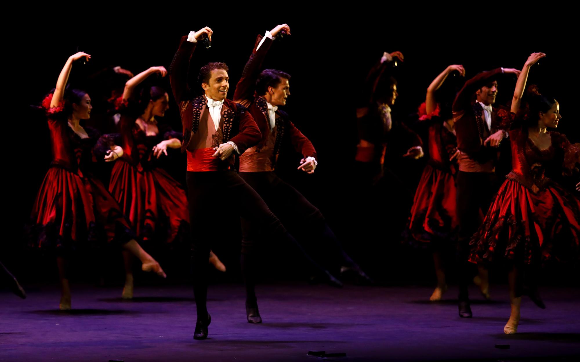 Actuación del Ballet Nacional de España en el Palacio de Congresos de la Expo