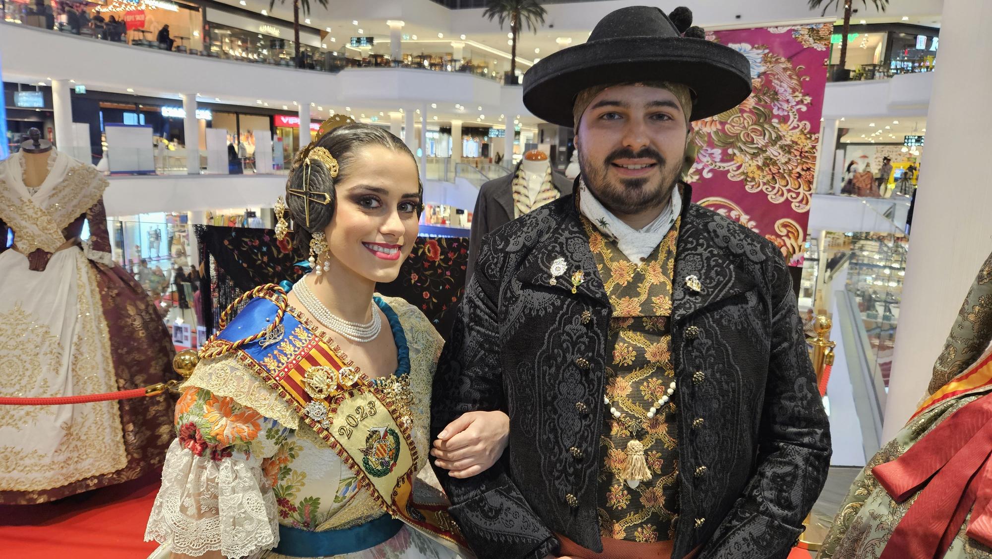 Indumentaria en las Fallas del Centro Comercial El Saler