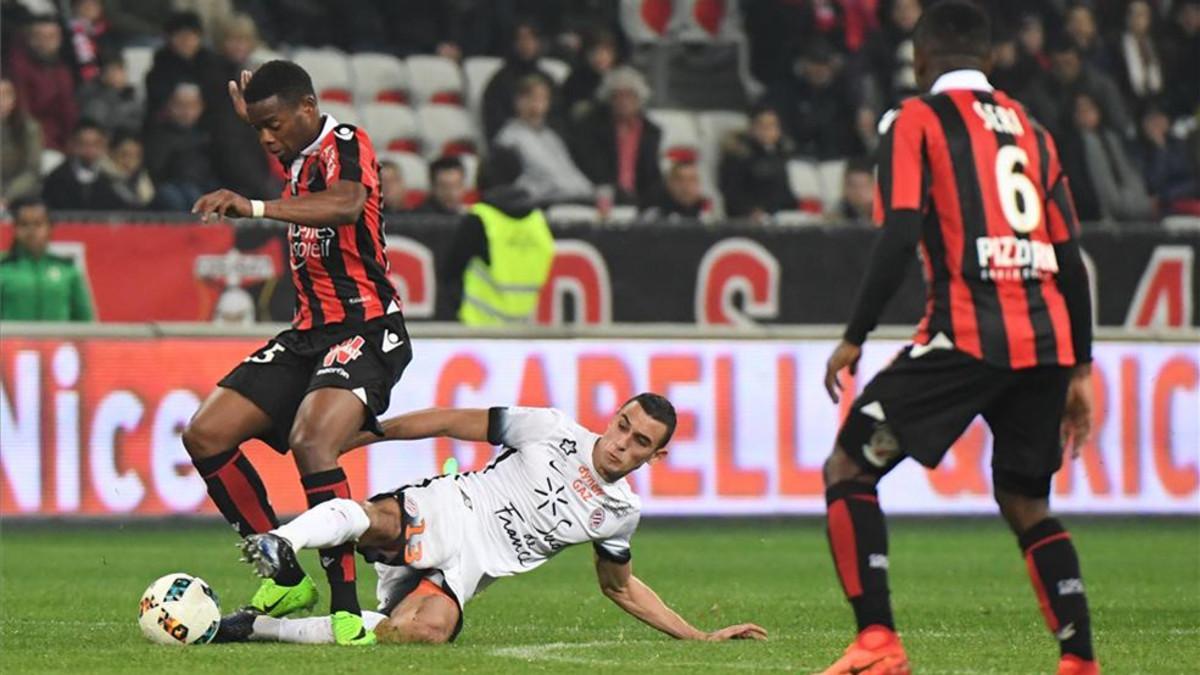 El Niza remontó para seguir soñando con el título de la Ligue 1
