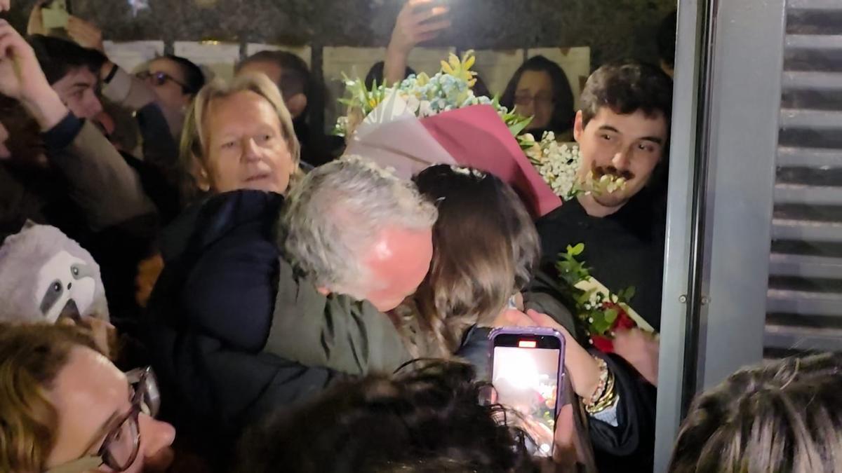 Momentos emotivos a la salida