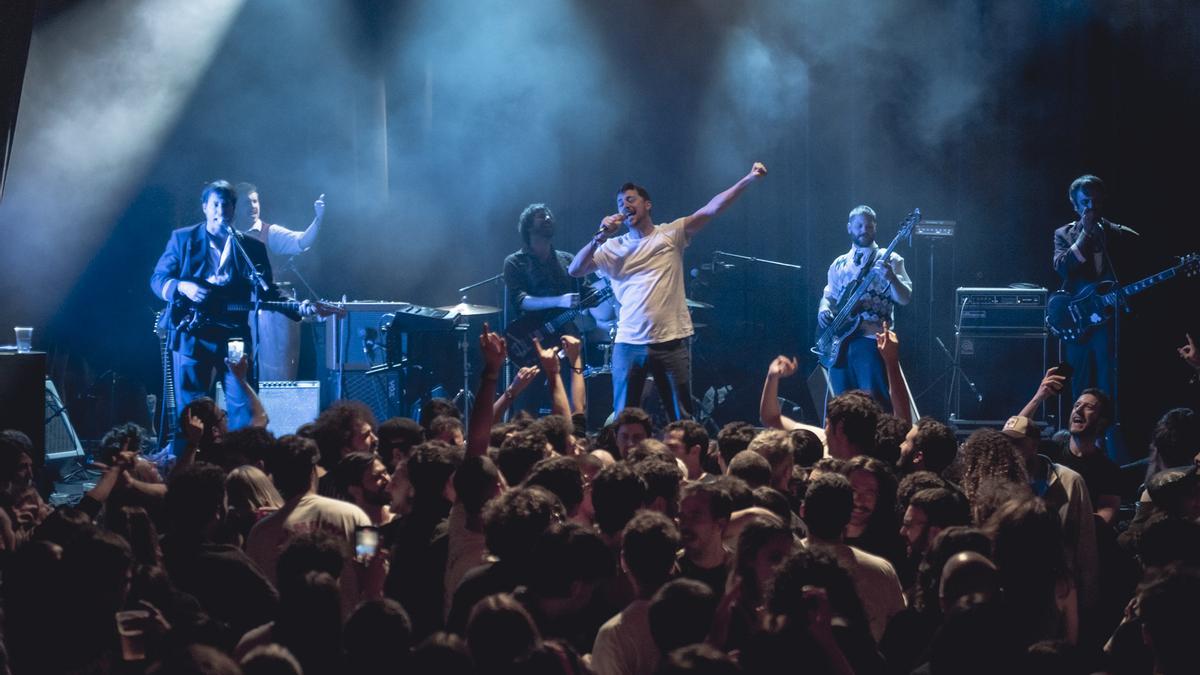 El festival Zaragoza Feliz Feliz se vende como un "aquelarre pop".