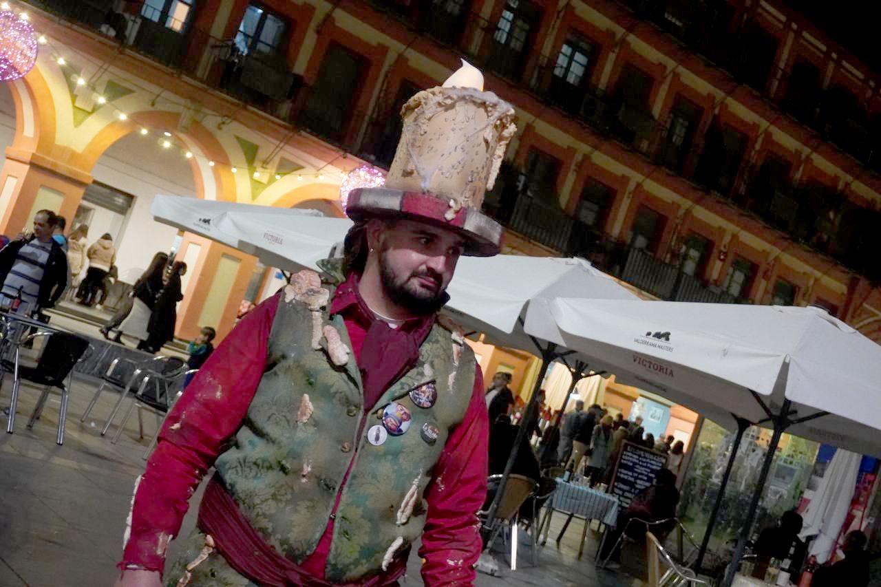 El Carnaval de Córdoba disfruta de una noche especial en la Corredera