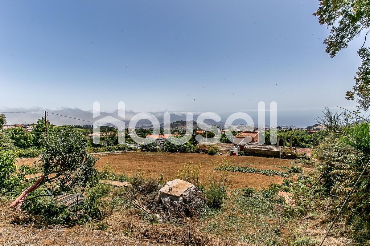 Villa in El Rosario with more than 3,200 meters of land