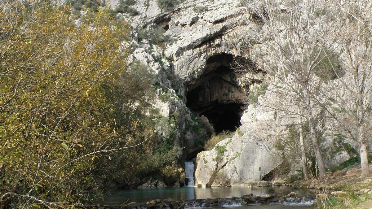 Cueva del Gato.