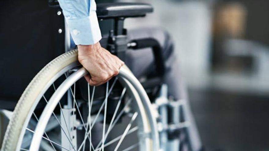 Guerra entre okupas: Juzgan a un hombre por disparar y dejar parapléjico a otro con el que se disputaba un piso
