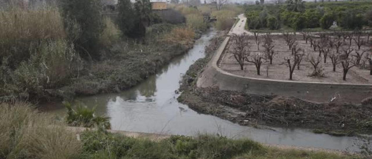 El Barranc de Barxeta al incorporarse al de la Casella, a escasos metros del Xúquer.