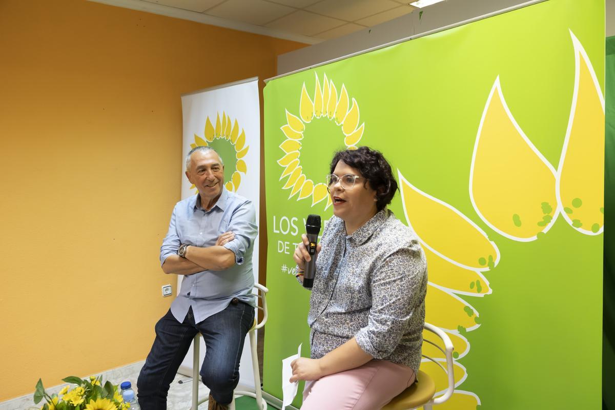 Baldovía junto a Tamara Martínez en el acto de Torrevieja