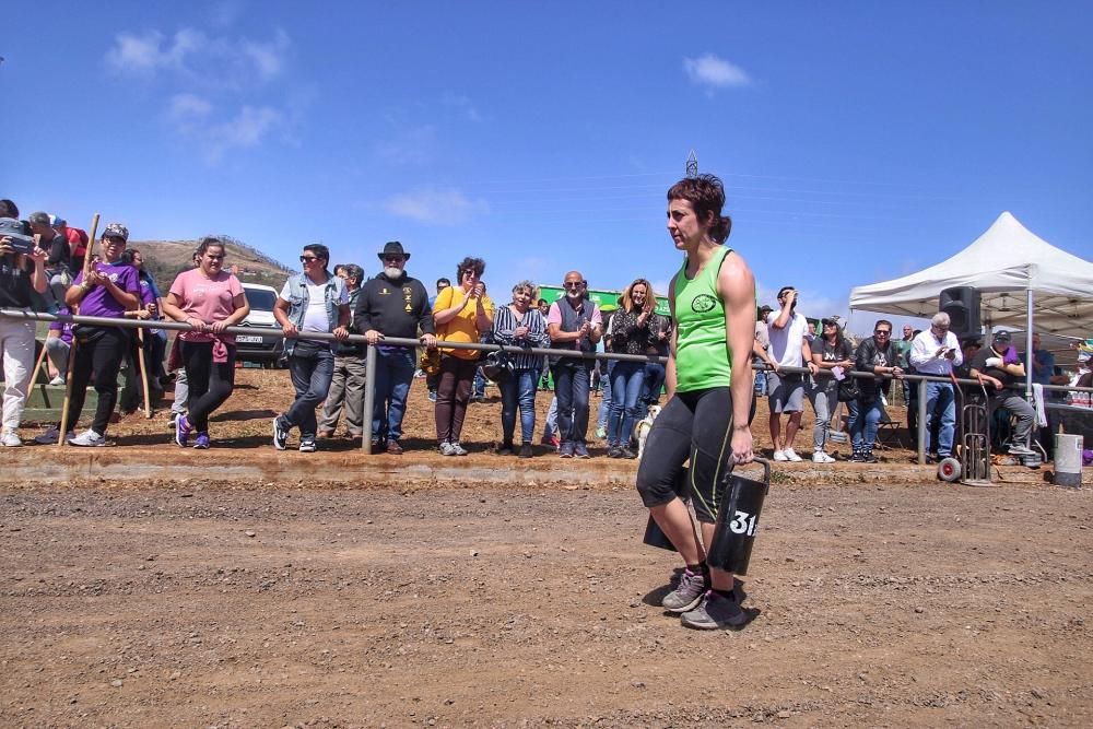 Tributo a la mujer en el deporte autóctono