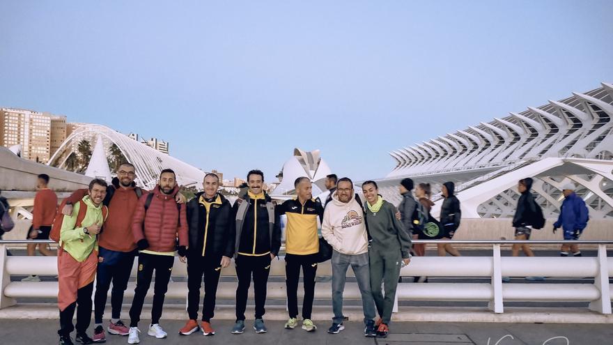 Trece corredores del CA Safor Teika compiten en el Maratón de València