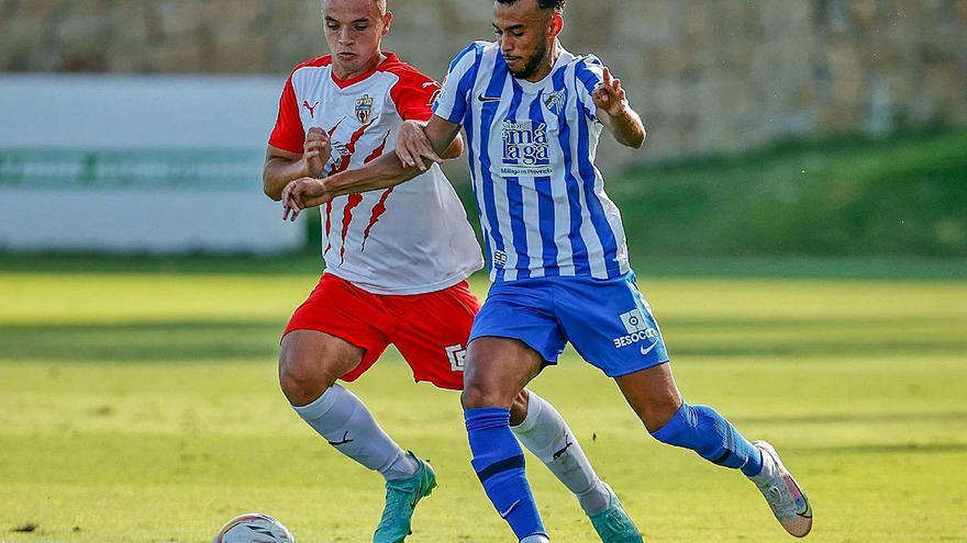 Hicham, durante el amistoso de pretemporada que el Málaga jugó contra el Almería. | MÁLAGA CF