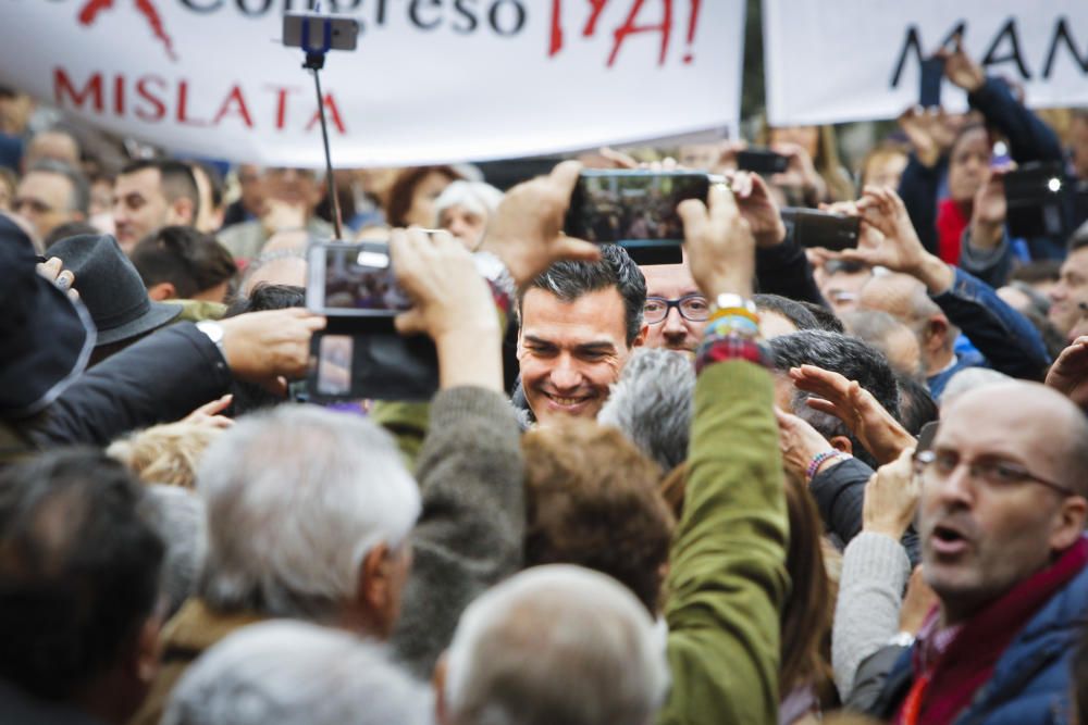 Pedro Sánchez reaparece en un acto en Xirivella