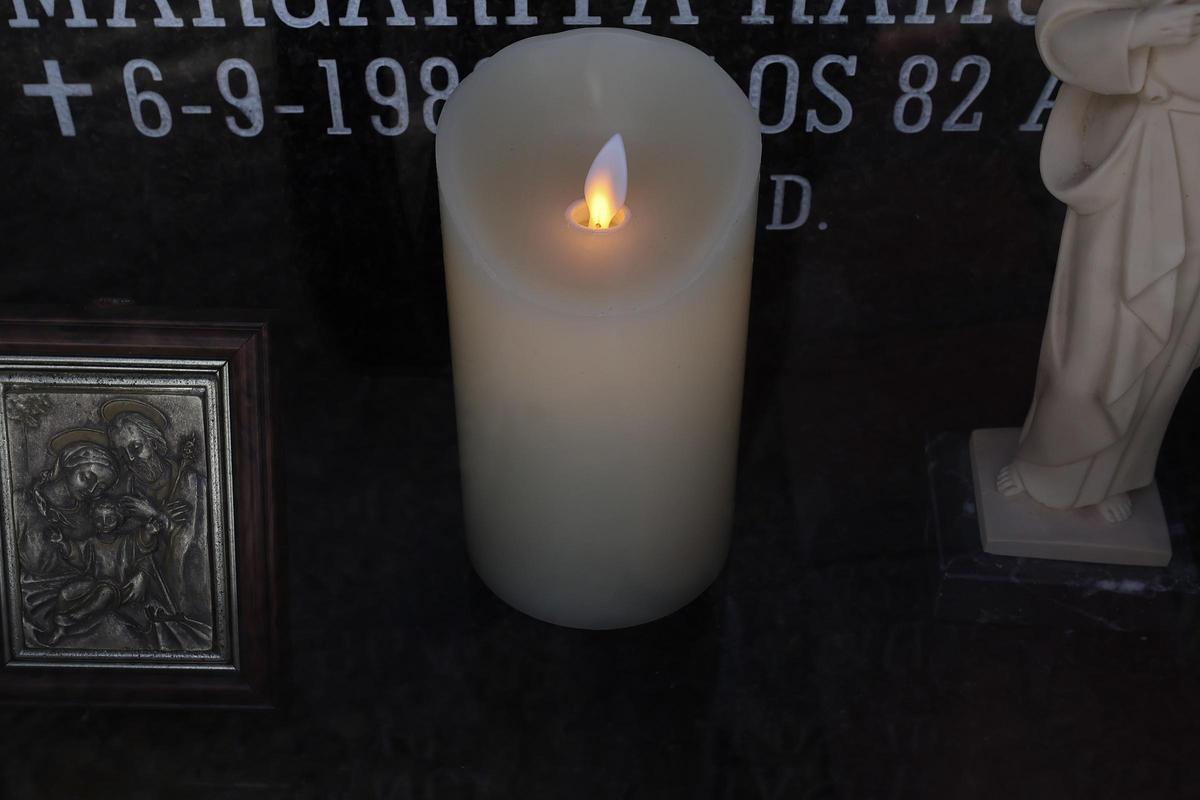 Todas las fotos del día de Tots Sants en los cementerios de Ibiza