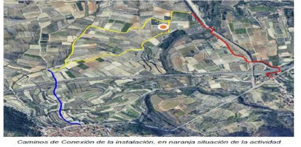 Los caminos por los que se accedería a la instalación turística.