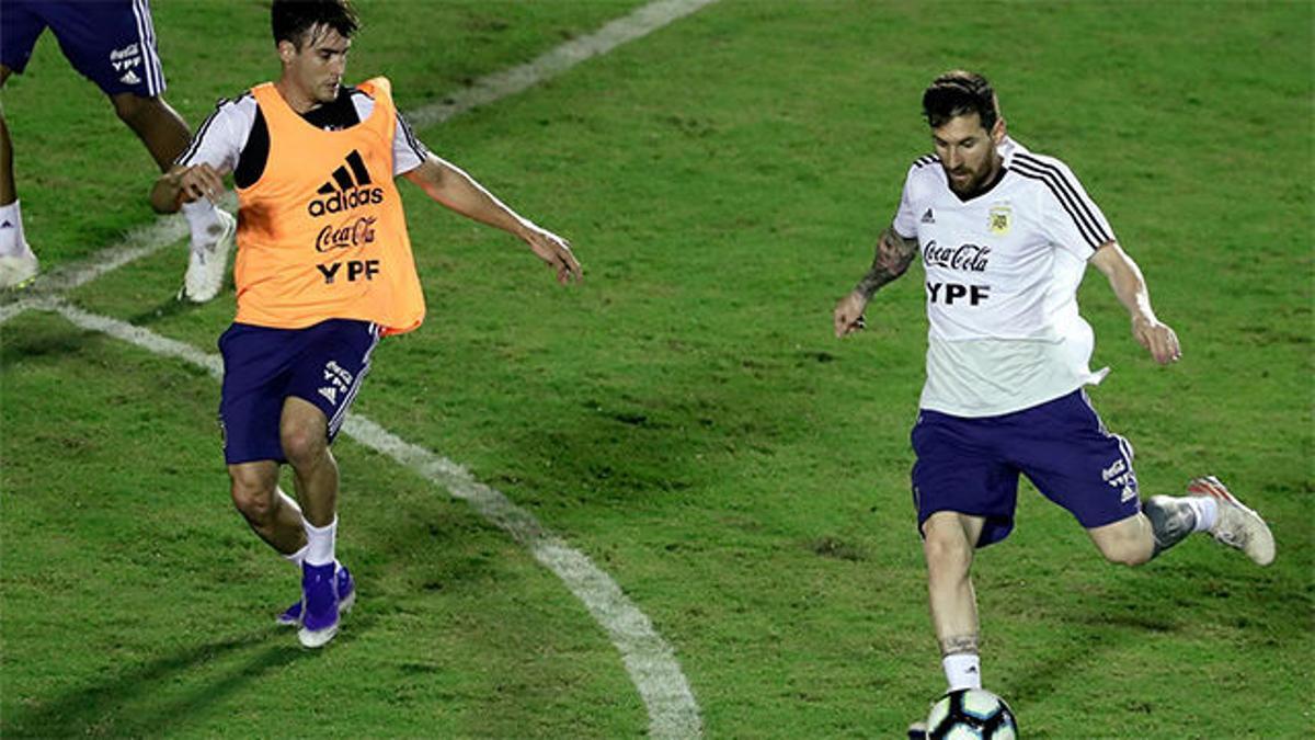 Otra jugada maestra de Messi: también deja a sus compañeros de Argentina en el suelo