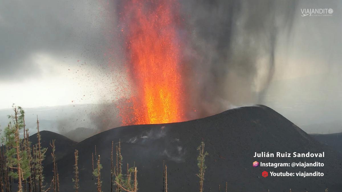 Volcano on Spain's La Palma continues to erupt