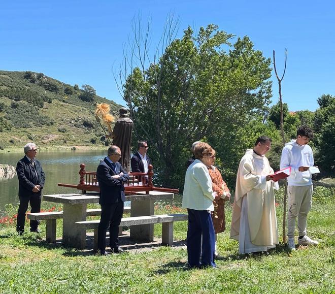 Broche a las fiestas copatronales de Manzanal del Barco