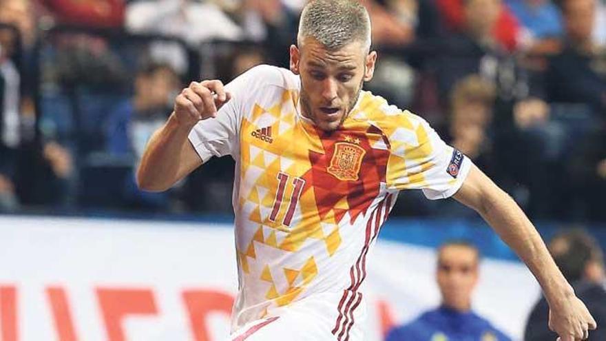 Miguelín toca el cielo con &#039;la Roja&#039;