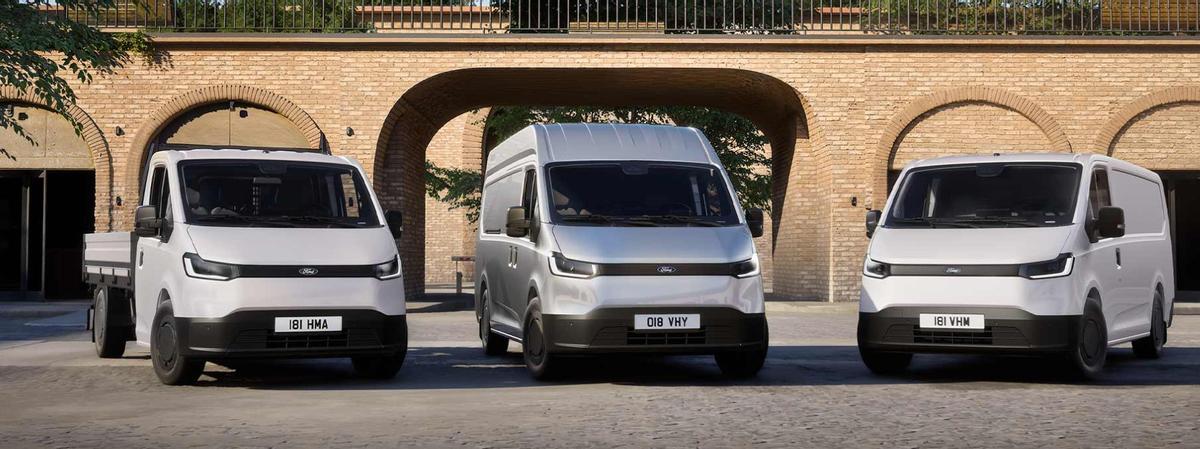 Tres modelos de la nueva furgoneta Ford Transit City.
