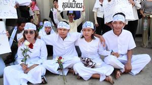 Un activista español es condenado a 8 años de prisión en Camboya por conspiración e insultos al rey del país
