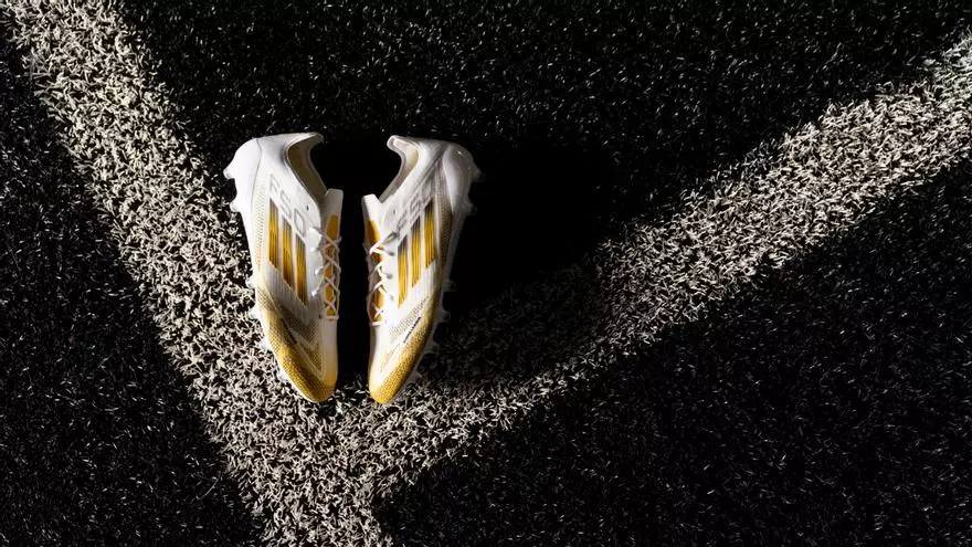 Lamine Yamal lanza las exclusivas botas adidas F50 Elite AG con la Kings League