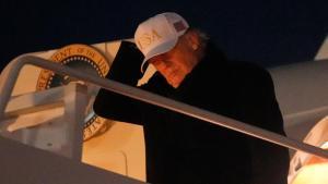 Un jet privado de un socio de Trump, usado por ICE para deportar palestinos a Cisjordania