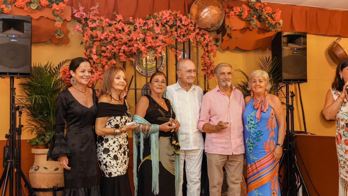 Entrega de premios en la caseta La Espiga