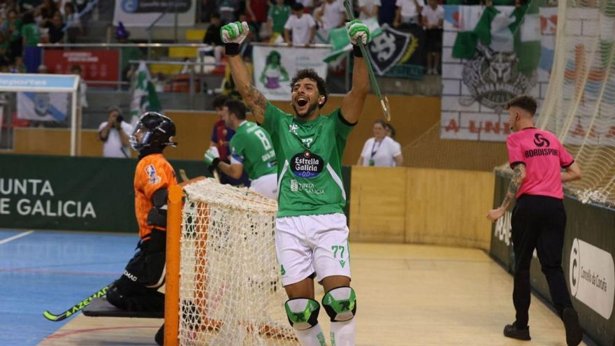 Tato Ferruccio celebra un gol contra el Barça en el Palacio. |  Germán Barreiros/R. A.