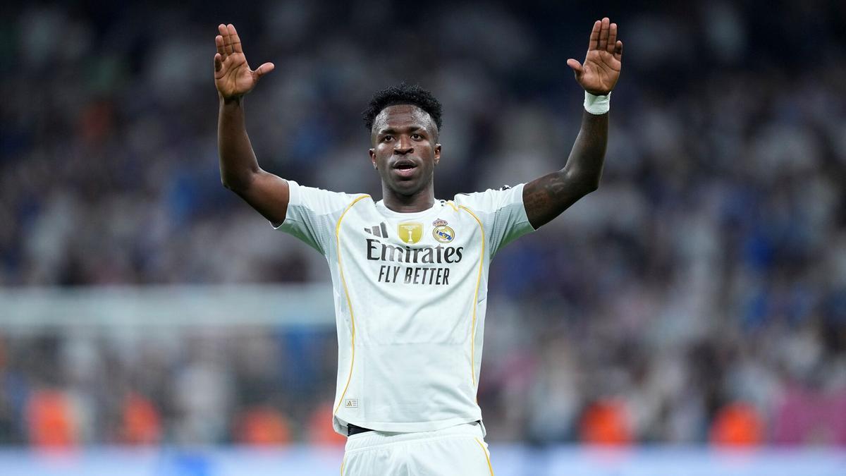 Vinicius quiere un acercamiento con el Madrid por su renovación