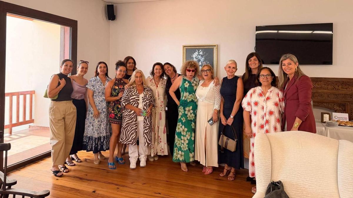 Componentes de Chater 100 Fuerteventura, en un reciente encuentro.