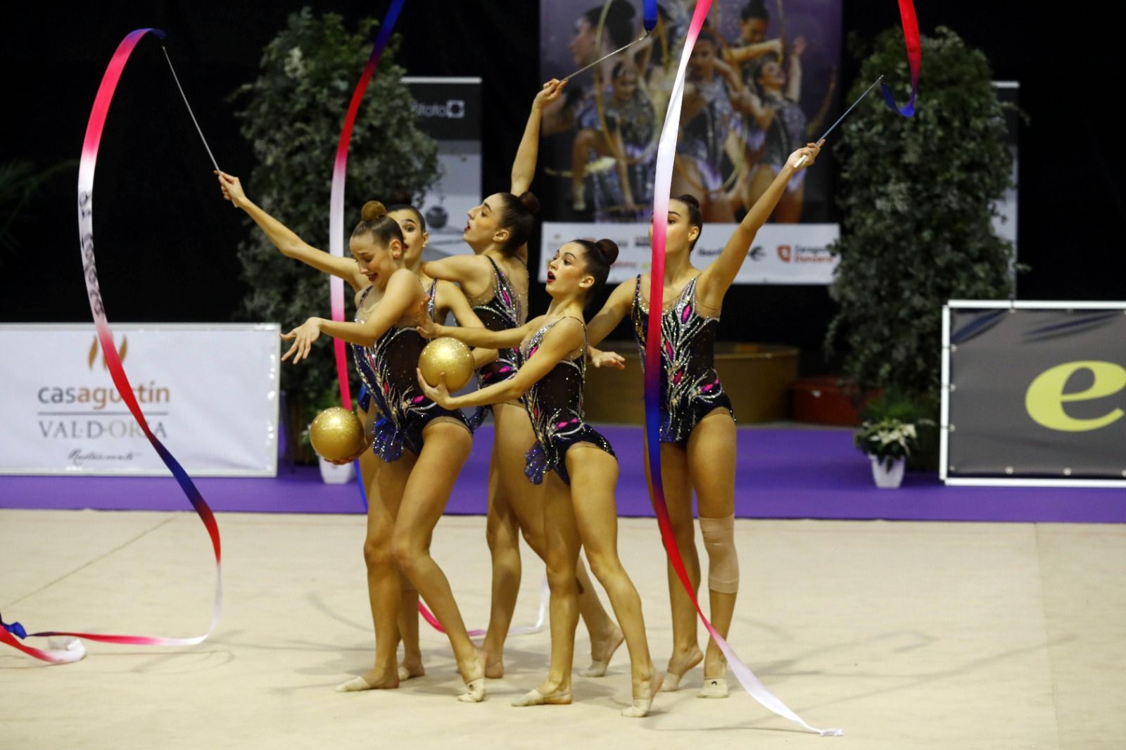 En imágenes | La mejor gimnasia rítmica de España se cita en Zaragoza