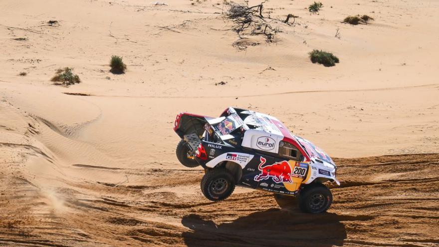 Laia Sanz surt il·lesa d’un aparatós accident al Dakar