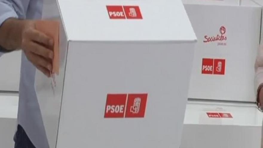 Preparadas las urnas para elegir al nuevo secretario general del PSOE