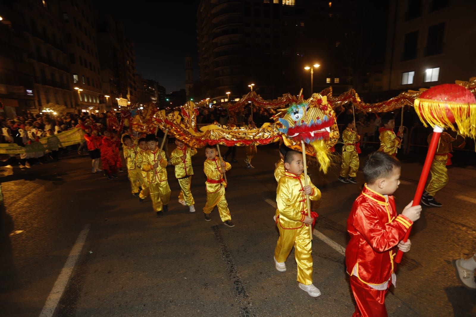 València recibe el nuevo año chino en una multitudinaria celebración