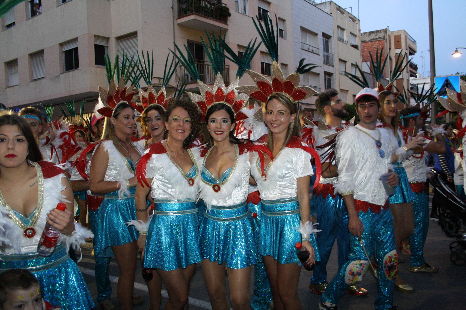 Las mejores imágenes del desfile del Carnaval de Vinaròs